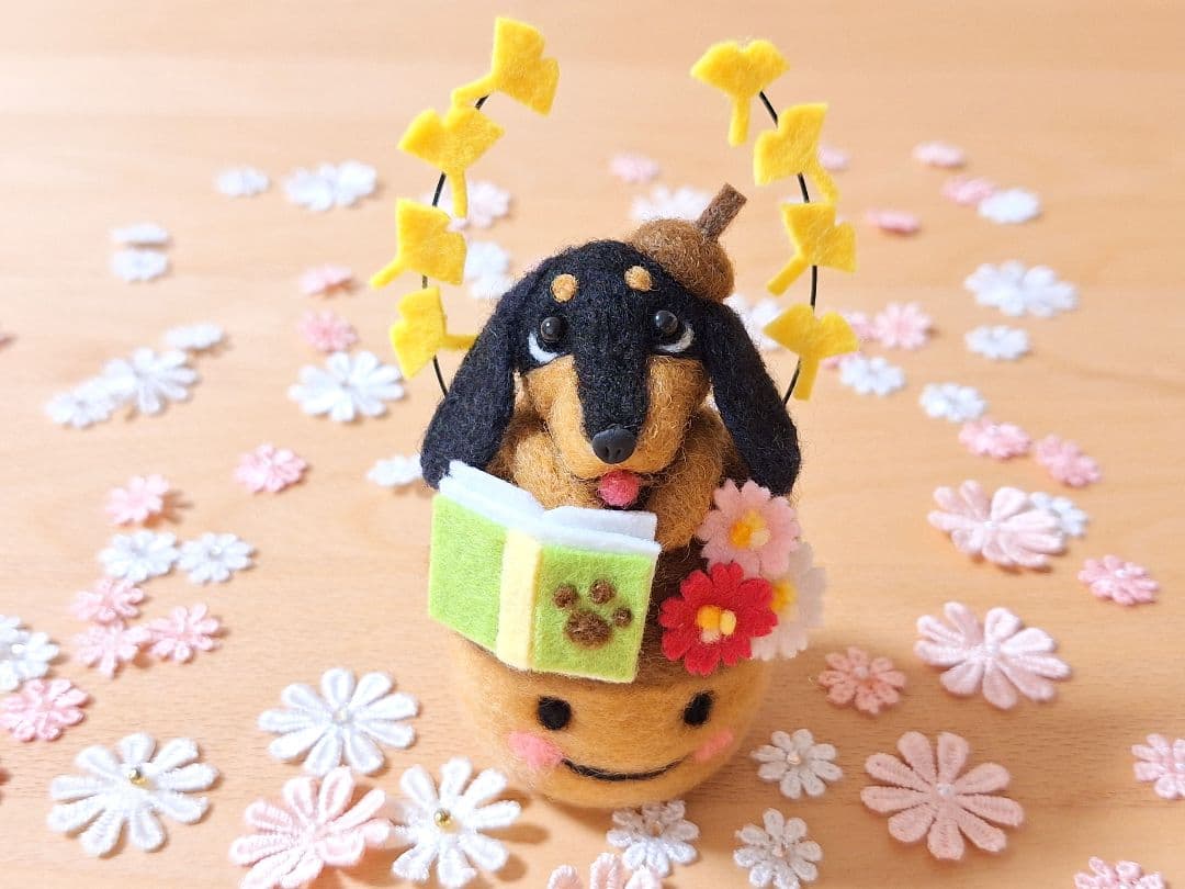 ✨秋限定・読書の秋 ダックス✨ブラックタン 犬 ぬいぐるみ 羊毛フェルト 11月