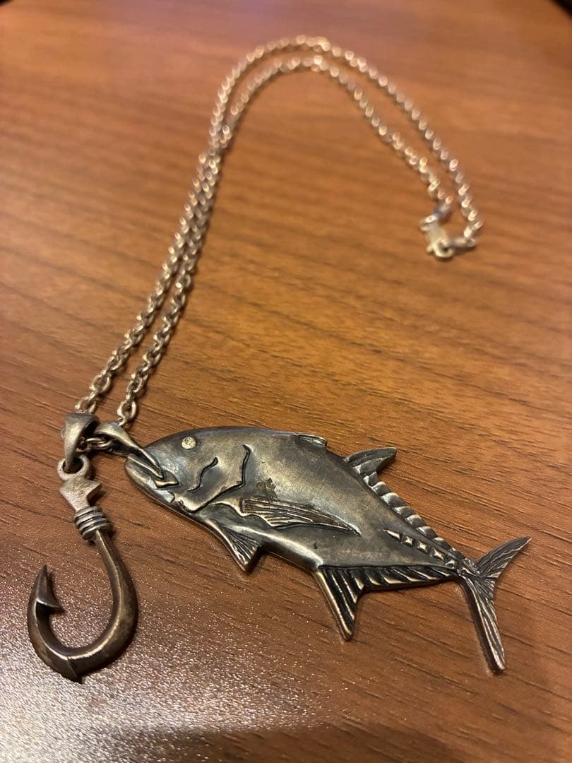 エルドラドネックレス　ロウニンアジ&釣り針