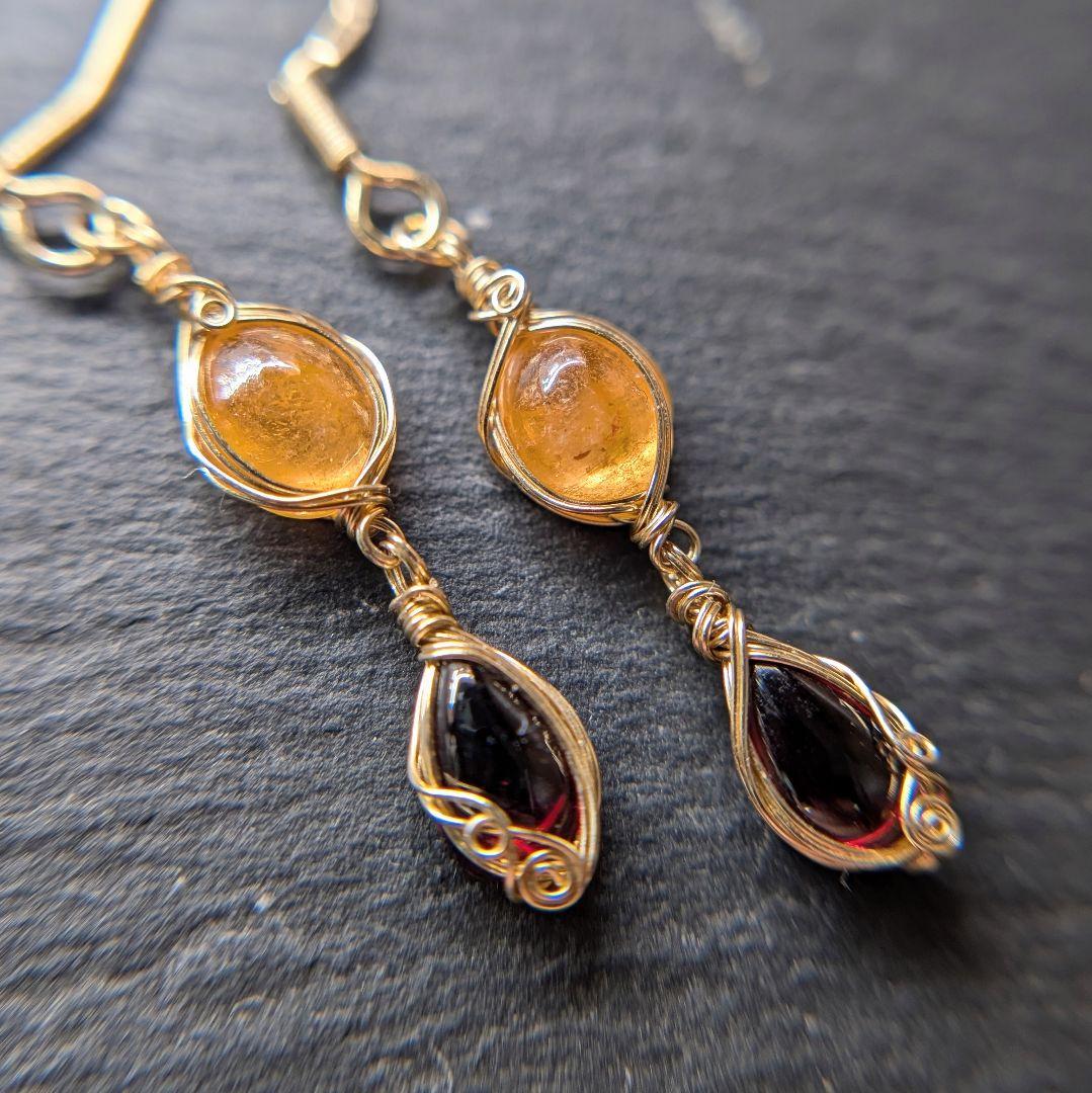 スペサルティン×ヘソナイトガーネットのピアス　14kgfワイヤーラップ