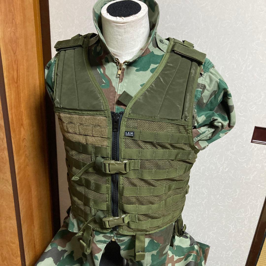 L.E.M. Supply モールメッシュベスト