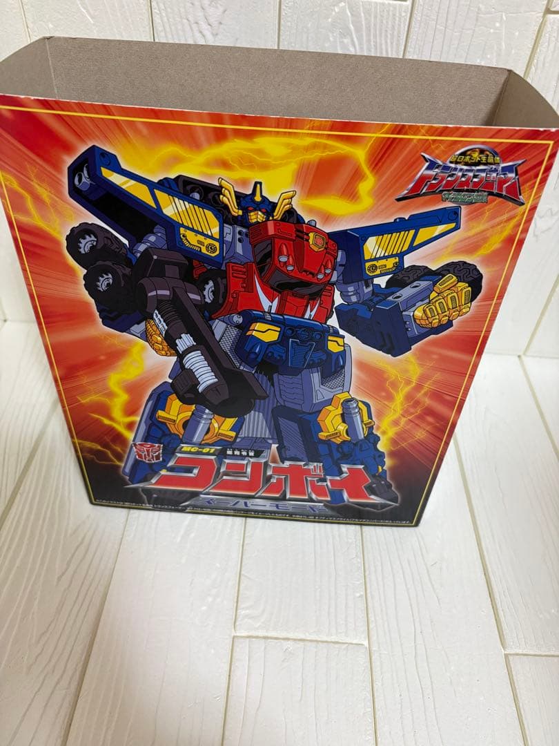 ♦︎【未開封】TL-48 オプティマスプライム 箱ダメ有 アルマダ レガシー