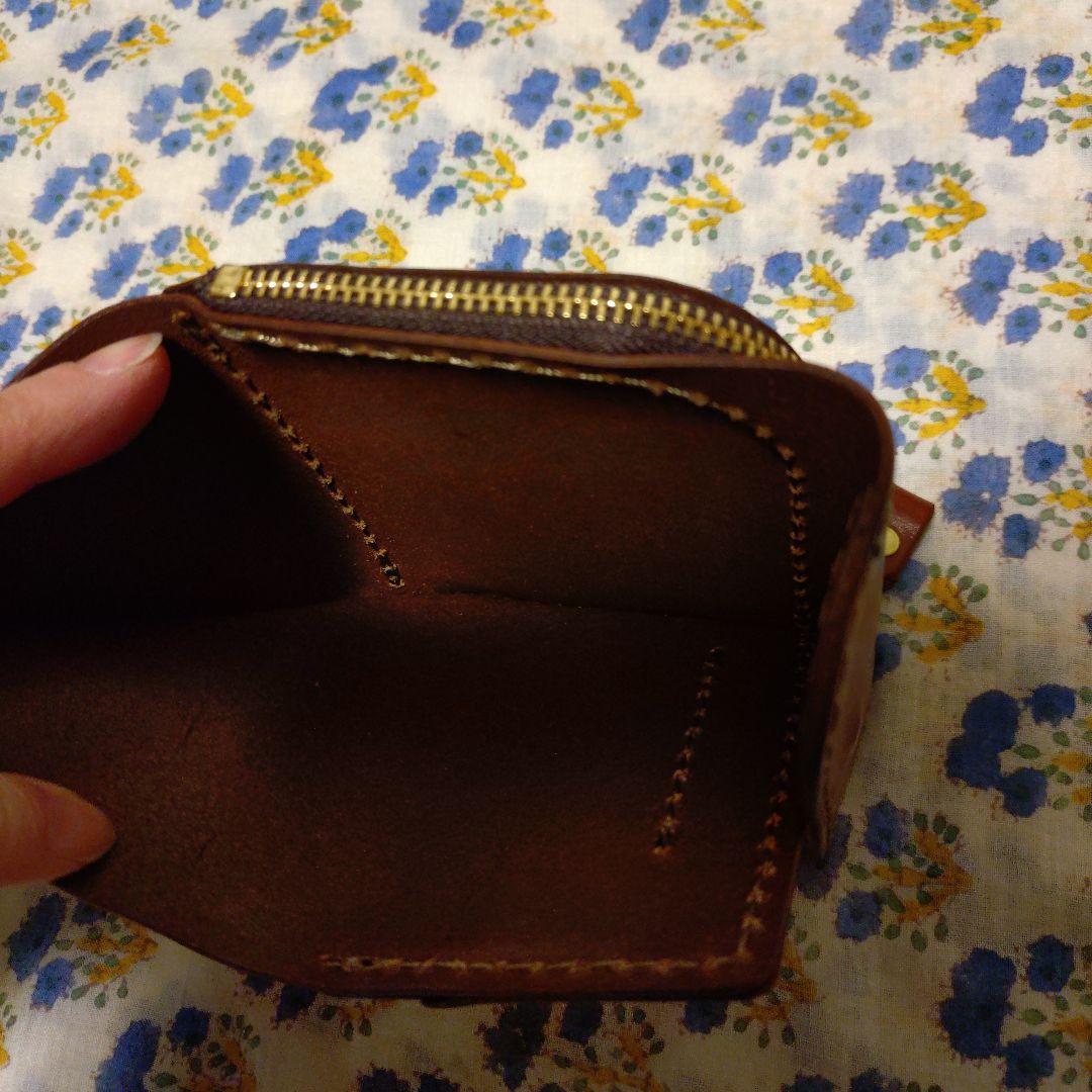 【美品】HERZ ヘルツ　ライトウォレット　2つ折り　ラウンド　チョコ　L字型