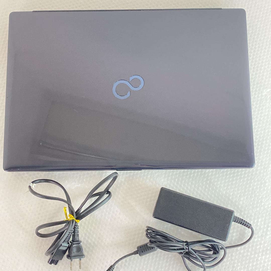 美品 ノートPC 富士通 Windows11 M.2SSD256GB メモリ8G