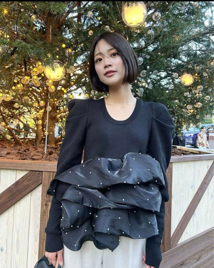 トップス bibiy AMELIE PEPURAMU KNIT