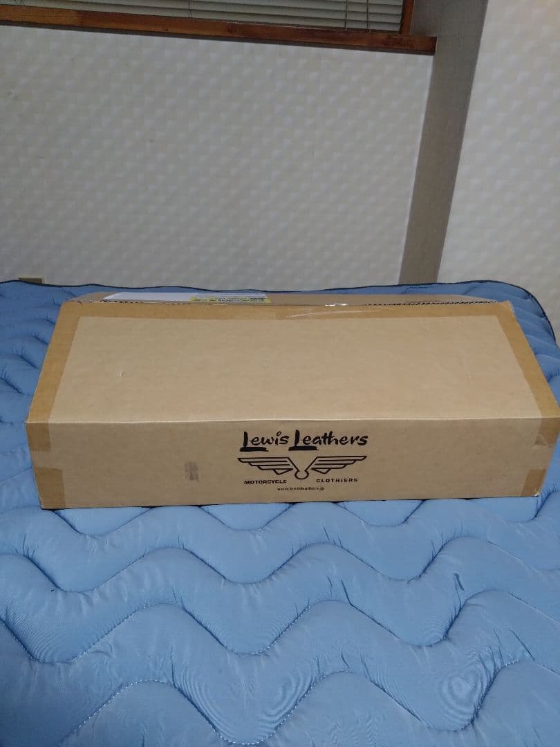 Lewis Leathers ホワイトレザージャケット