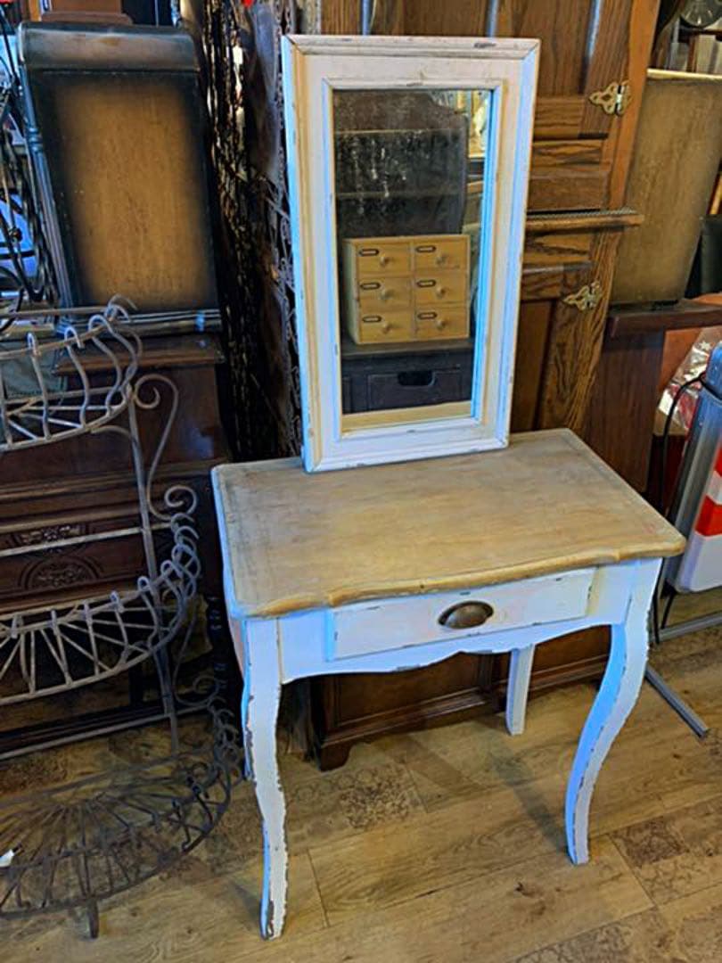 シャビー　ドレッサー