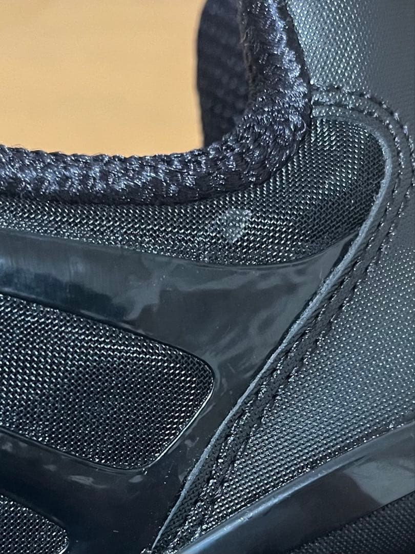 Nike Shox ブラック スニーカー