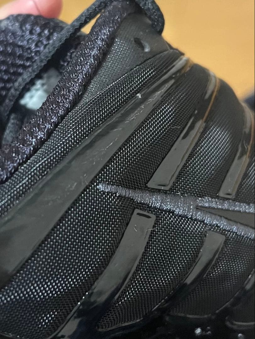 Nike Shox ブラック スニーカー