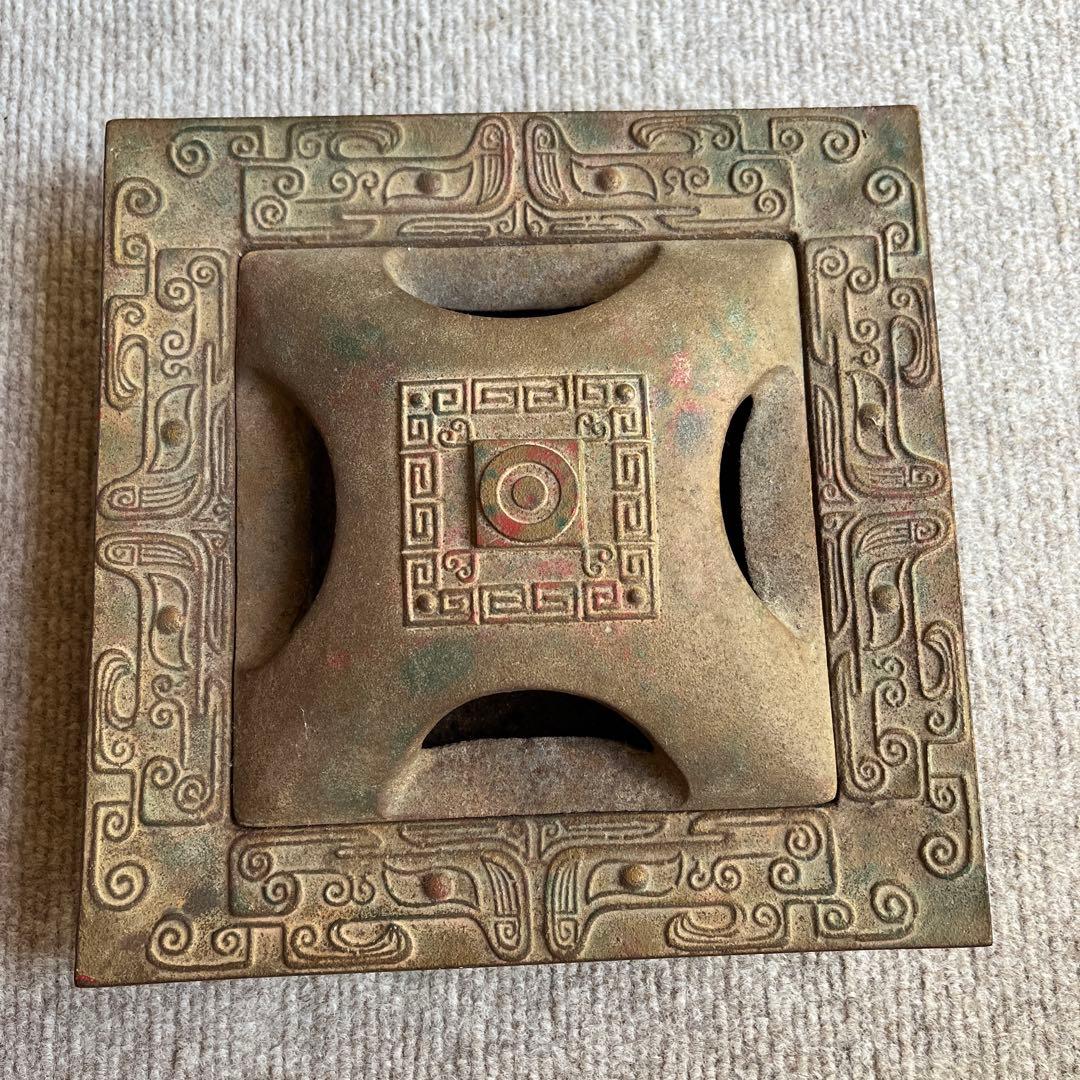 彫刻模様　灰皿　昭和レトロ