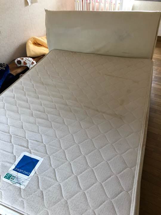 ダブルベット、テーブル、ベットサク