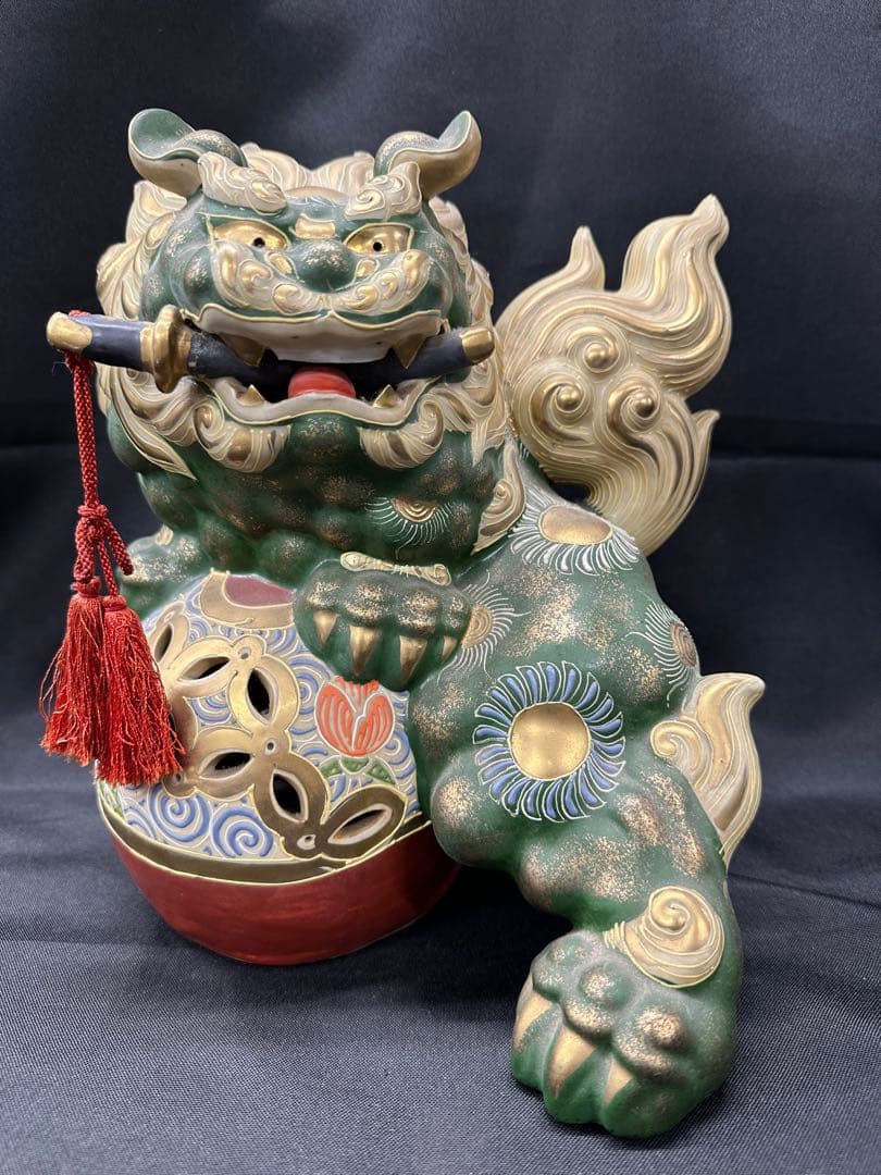 【保管品】九谷焼　九谷　須栄義　獅子　玉乗り獅子　縁起物　置物　飾り物