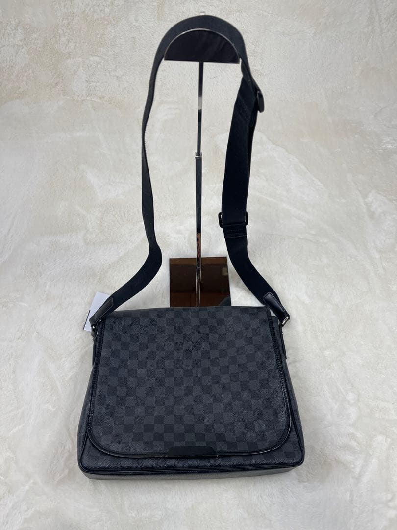 【使用感あり】LOUISVUITTON ルイヴィトン　グラフィット　ダニエルGM