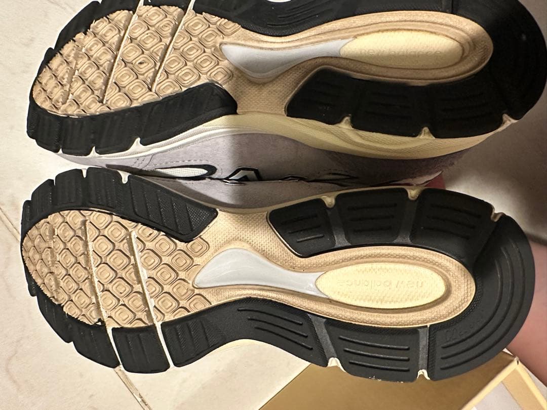 おち New Balance U990GT4 24.0