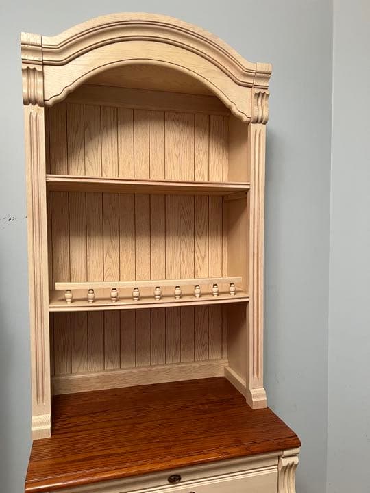 Lexington社の飾り棚、本棚①
