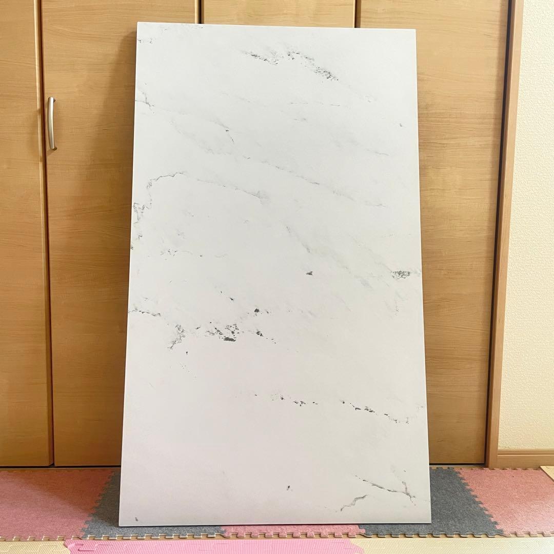 【最終値下げ】LOWYA　大理石柄ダイニングテーブル　ホワイト