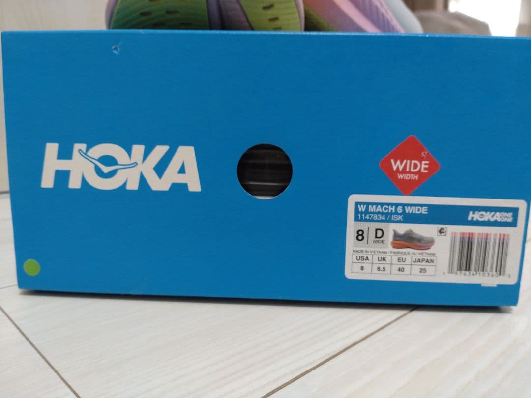 HOKA マッハ６ランニングシューズ