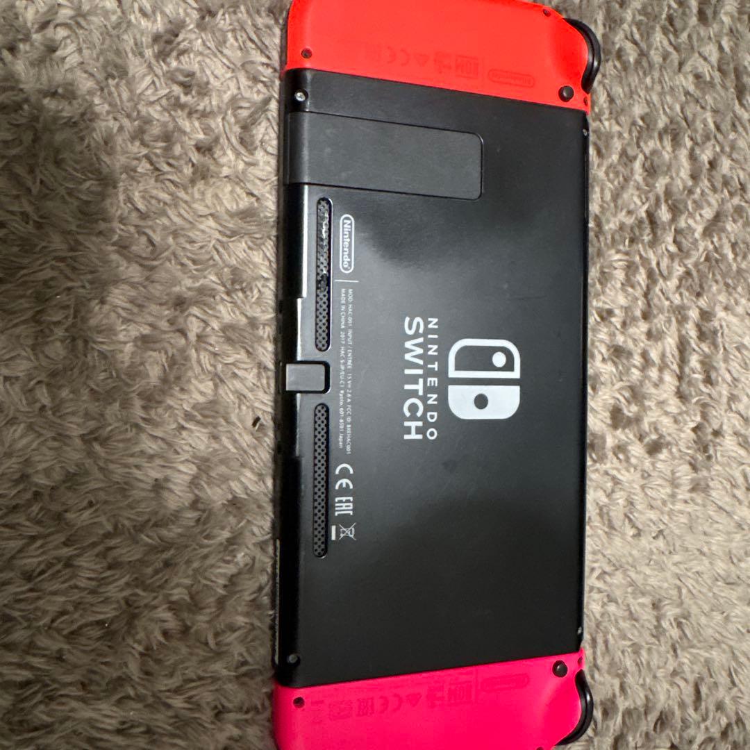 Nintendo switch本体　付属品あり