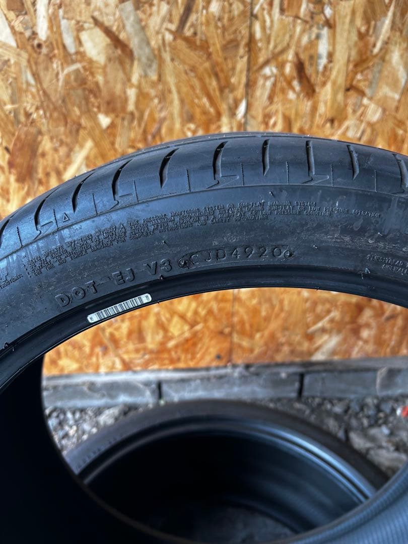 ブリヂストン ポテンザ 275/35R21 ランフラット ①