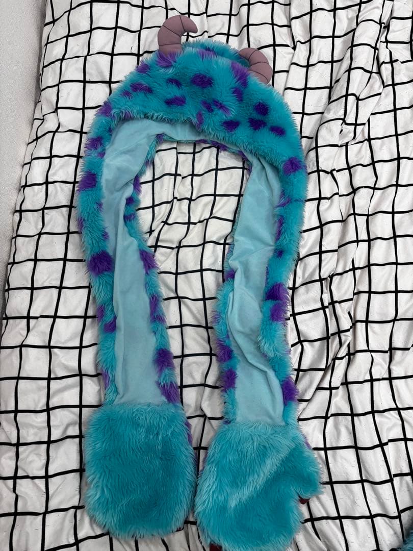 サリー マフラーキャップ　ぬいぐるみセット