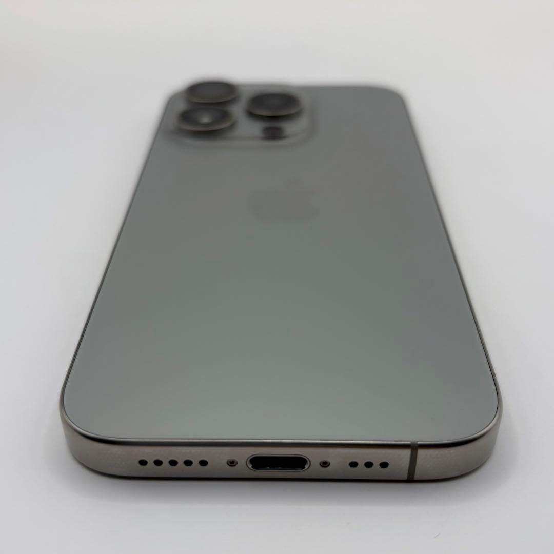Apple iPhone 15 pro ナチュラルチタニウム 128GB