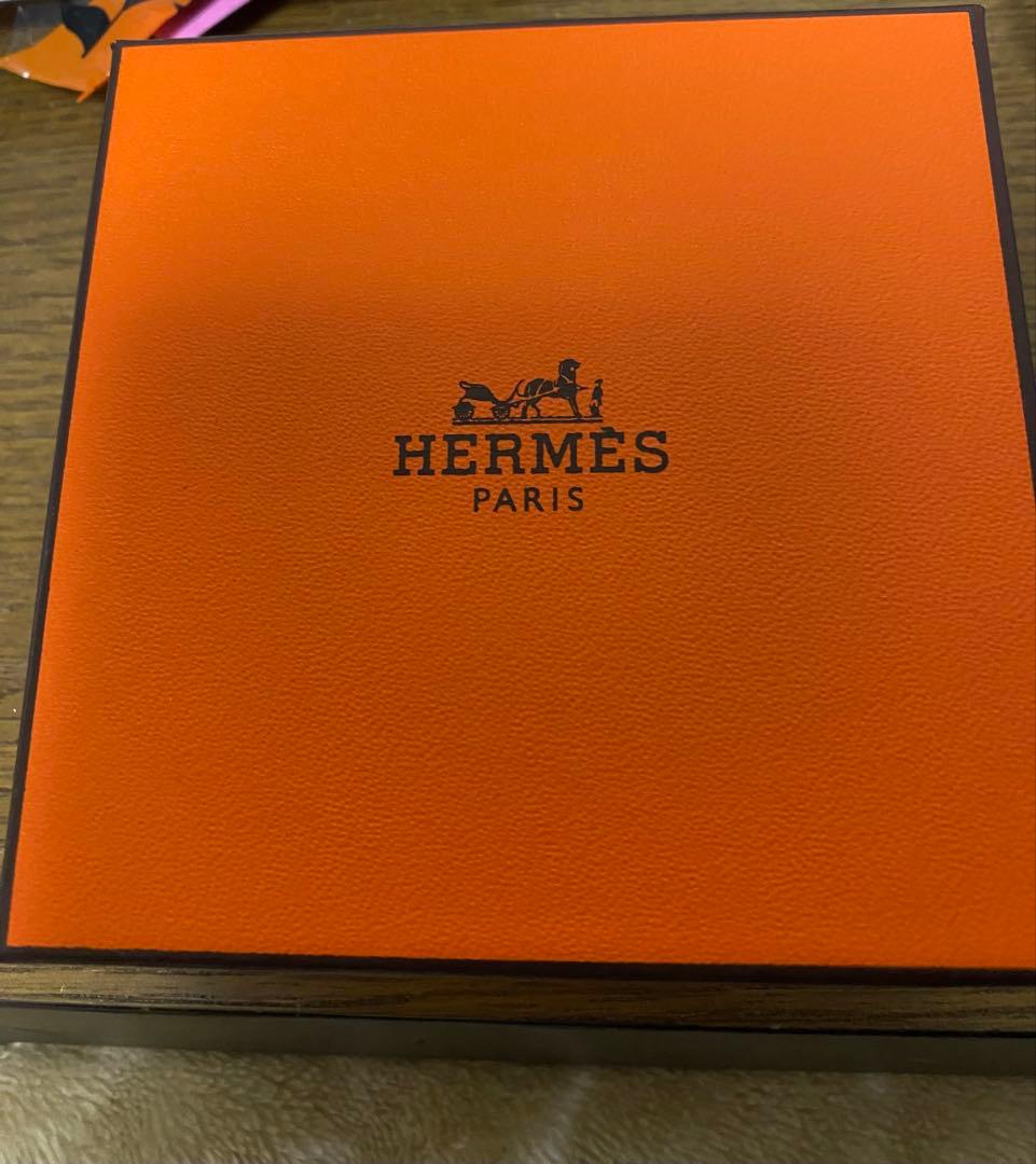 エルメスHERMESレザーブレスレット