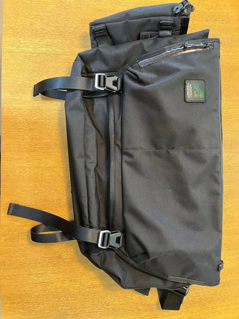 アッソブ メッセンジャーバッグ B4 30L 耐水 軽量 日本製 AS2OV