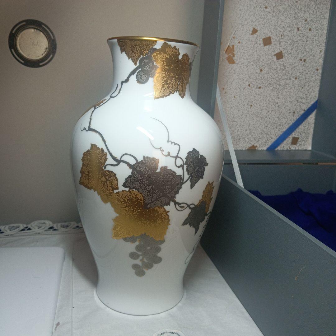 大倉陶園 金彩葡萄花器 箱付