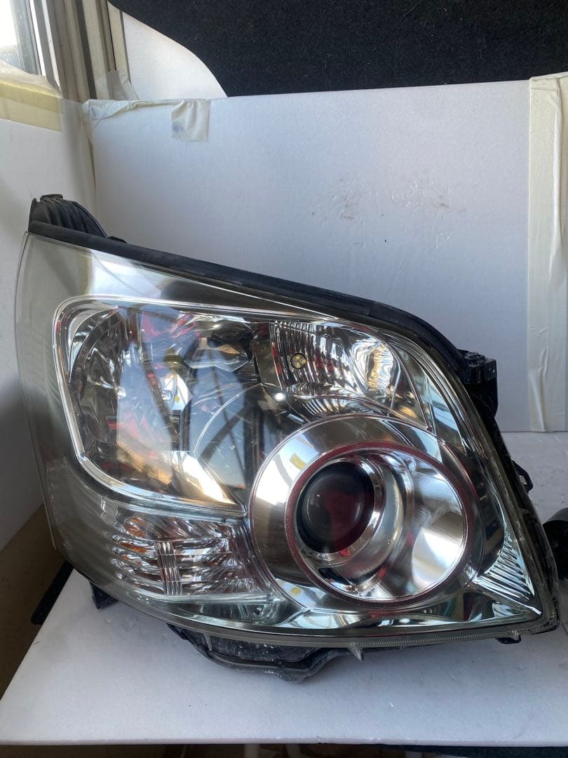 トヨタ ノア ヴォクシー 70系 前期 純正 HID ヘッドライト 左右セット