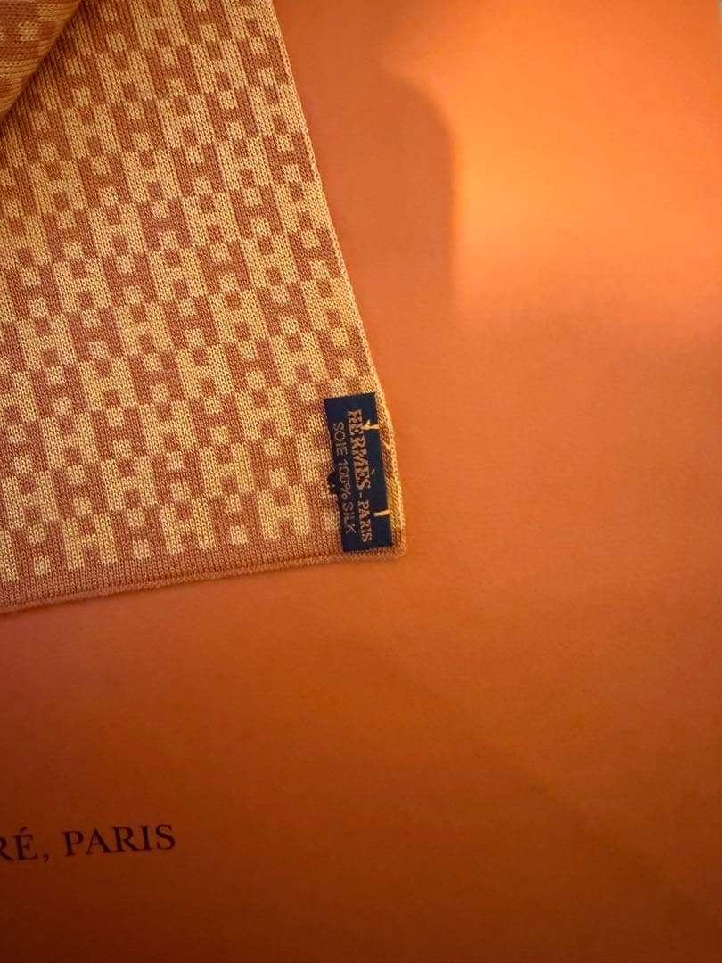 【未使用品】エルメスH柄マフラー