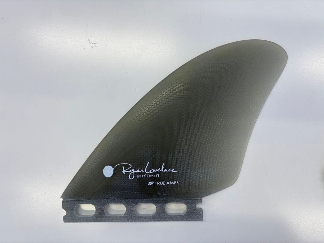 ライアンラブレス TRUEAMES ツインフィン