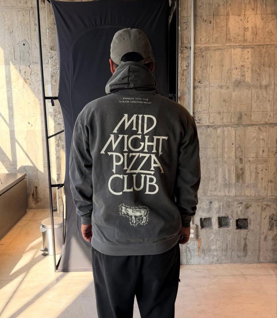 MIDNIGHT PIZZA CLUB パーカー ブラック M