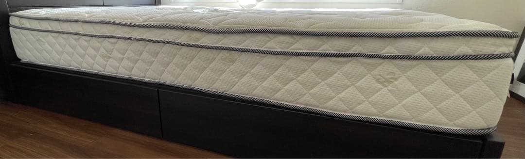 スプリングマットレス セミダブル ホワイト美品