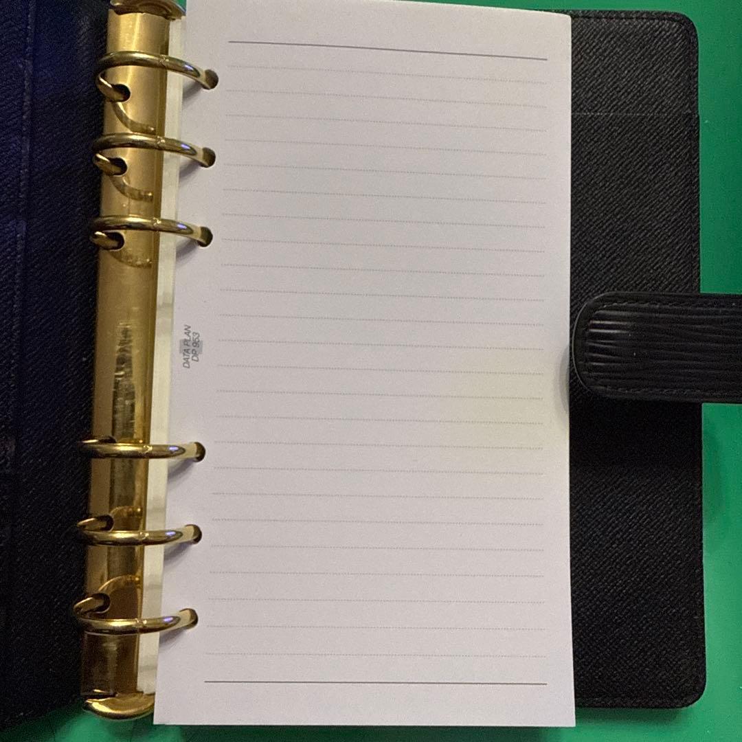 Louis Vuitton エピレザー リング式ファイル