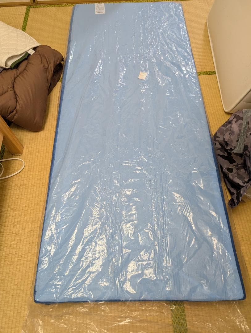 【未使用品】マシュマロ感　エムリリー 優反発 マットレス 厚11cmセミシングル