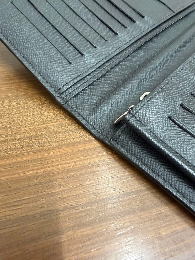 LOUIS VUITTON エクリプス ポルトフォイユブラザ　イニシャル入り