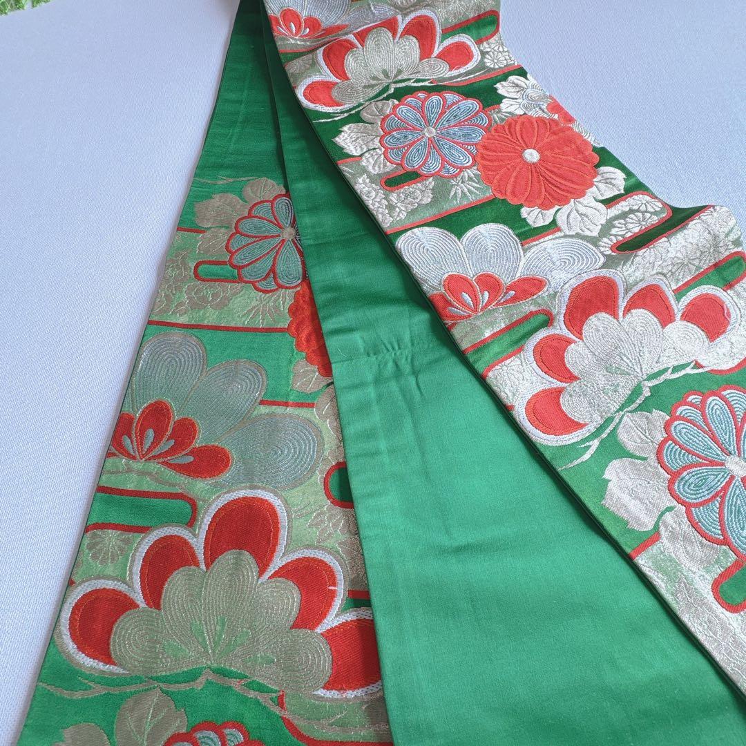 美品　七五三７歳女の子　フルセット　赤地しぼり柄　緑地袋帯　小物　7331