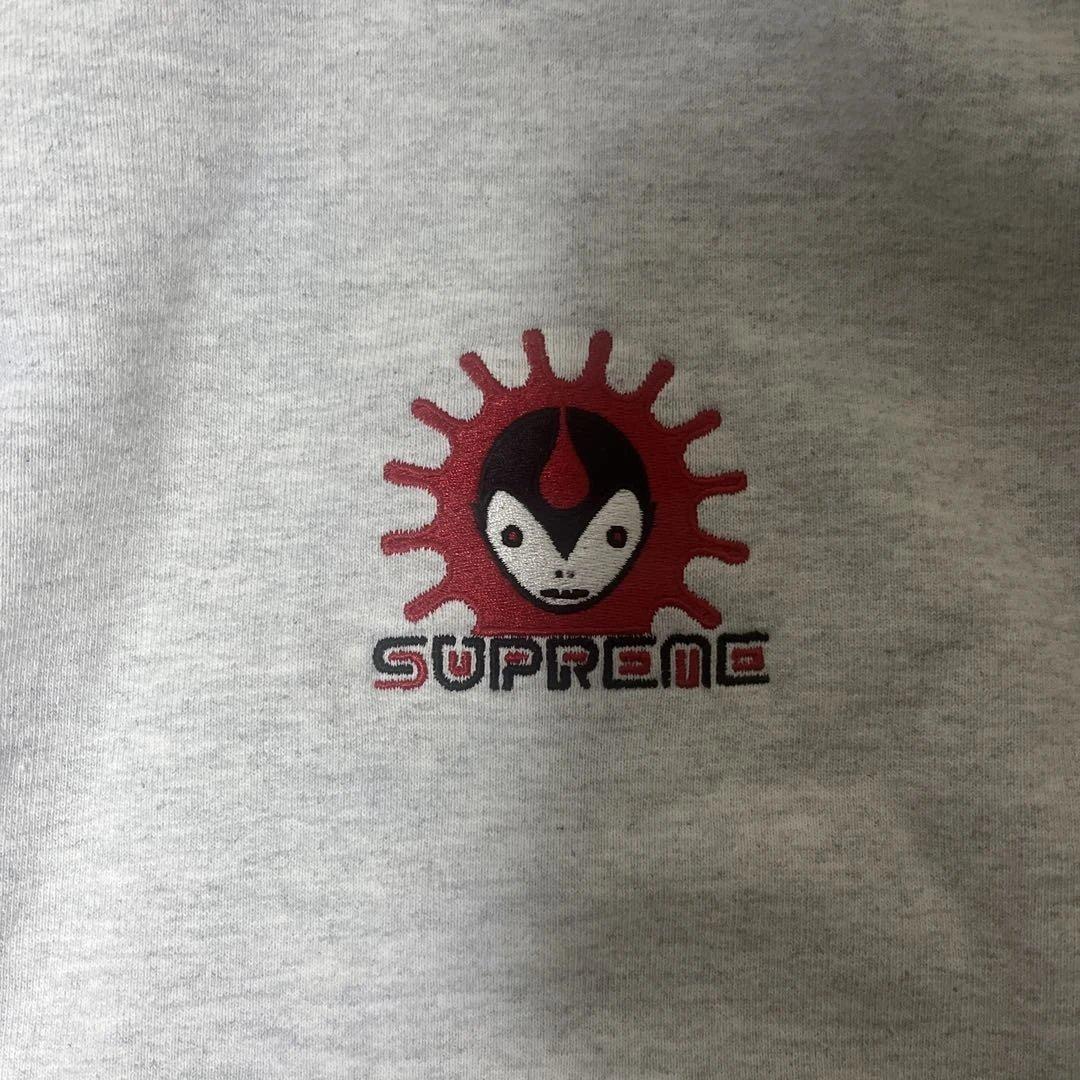 Supreme グレー パーカー
