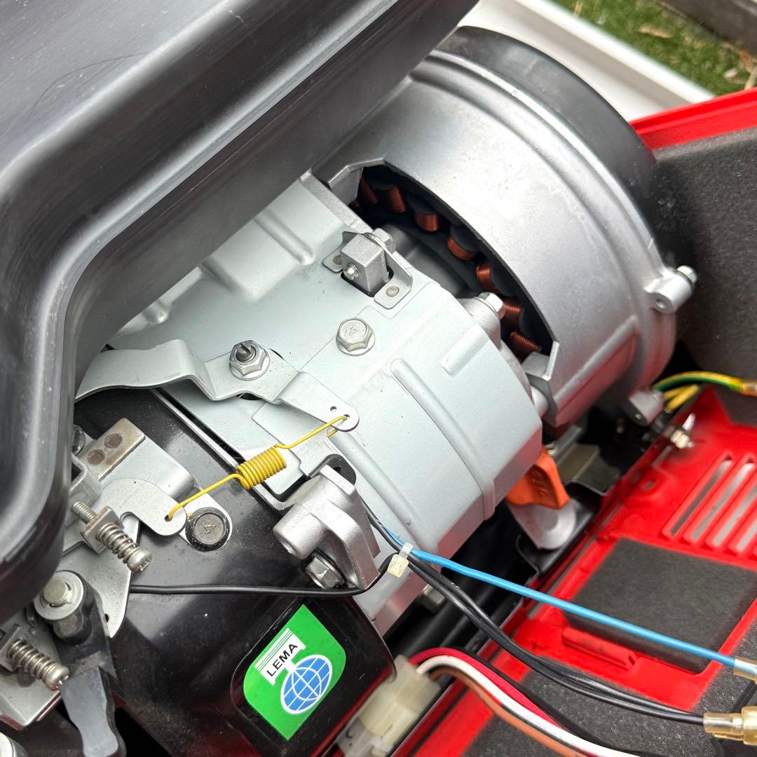 【ジャンク・引取限定】新ダイワ IEG950 インバーター 発電機