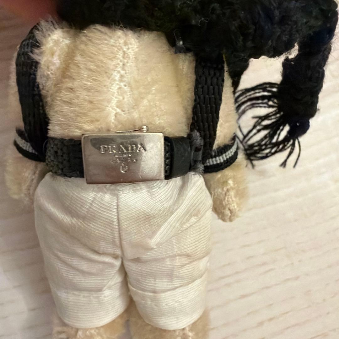 PRADAベアーキーチャーム