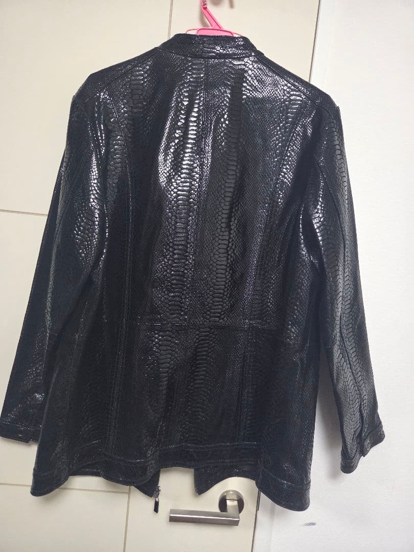 ​【極希少】スネーク型押し パイソン調 レザージャケット ブラック