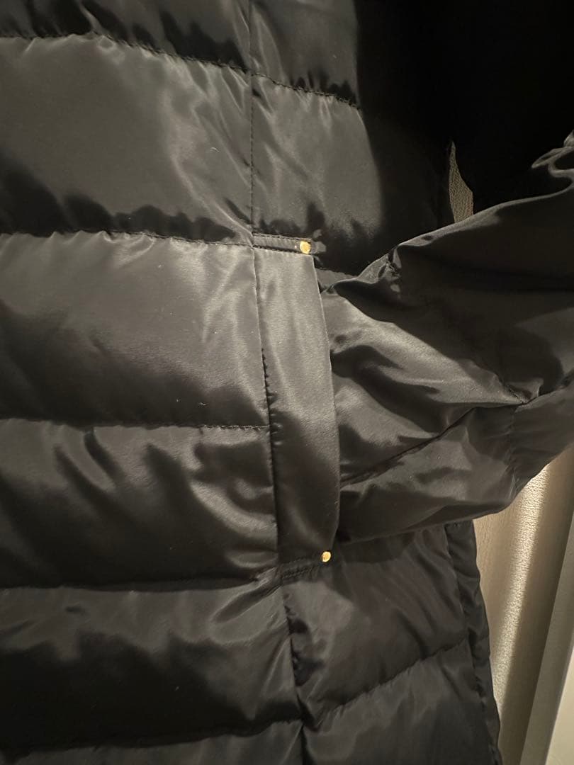 【新品未使用】軽量 スッキリシルエット 黒 ダウンコート 冬　Mサイズ