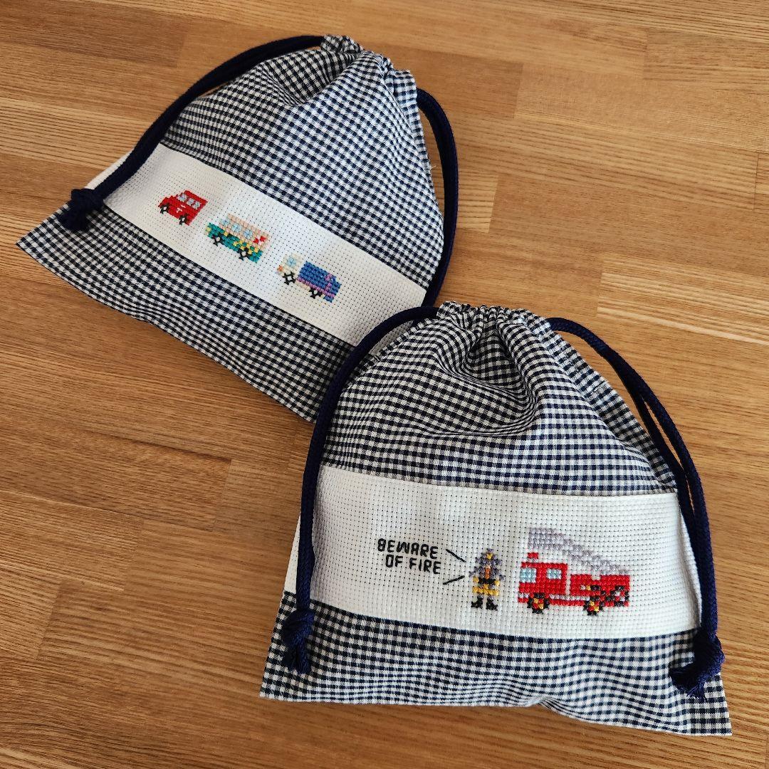 【yy様】コップ袋　給食袋　巾着袋　男の子　刺繍　恐竜　宇宙