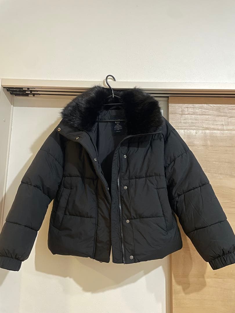 美品 GAP フェイクファートリミングパファージャケット