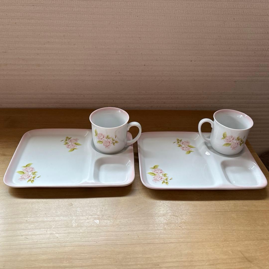 イマン　ダイアナローズ　プレート&カップセット2組