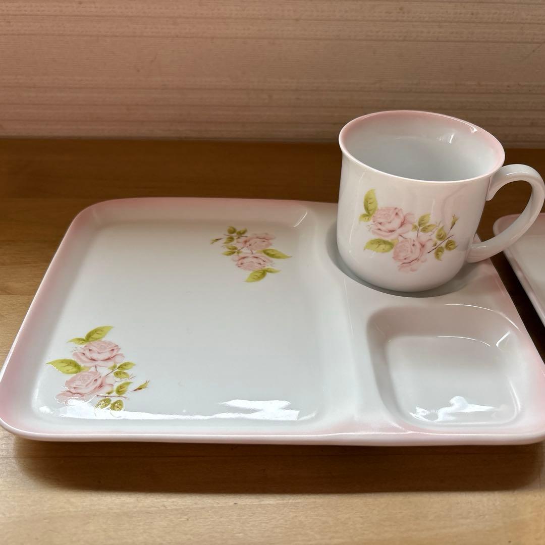 イマン　ダイアナローズ　プレート&カップセット2組