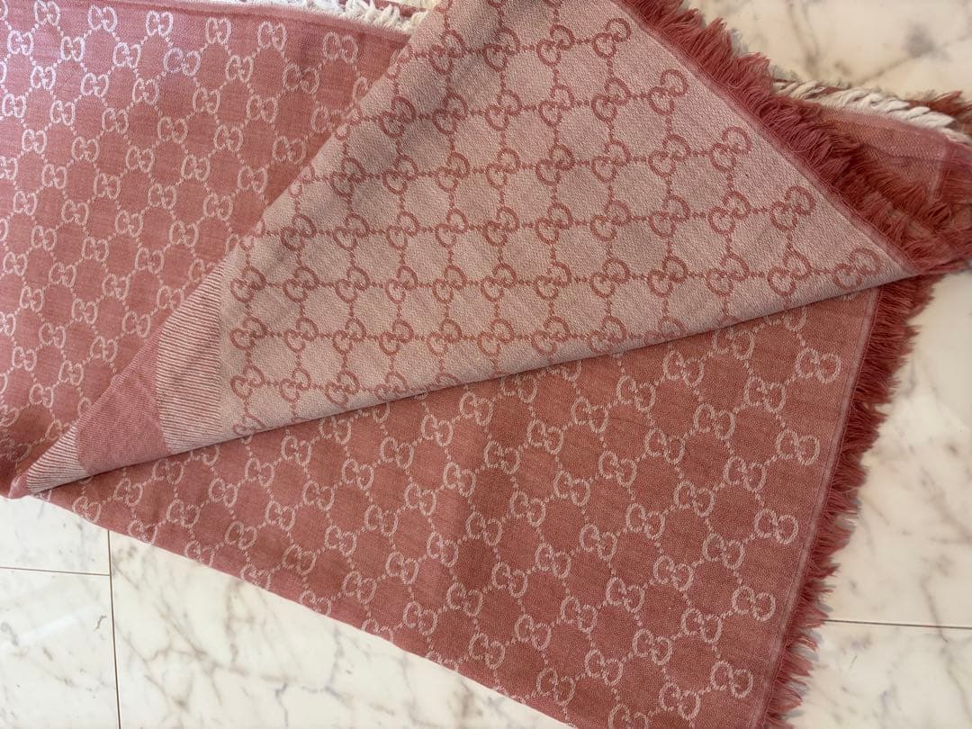 GUCCI ピンク ストール 大判