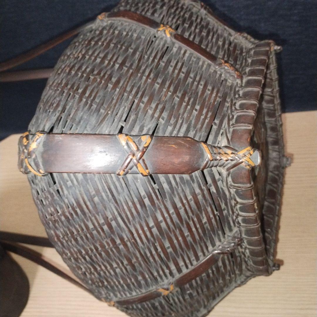 唐物 竹製 花入れ