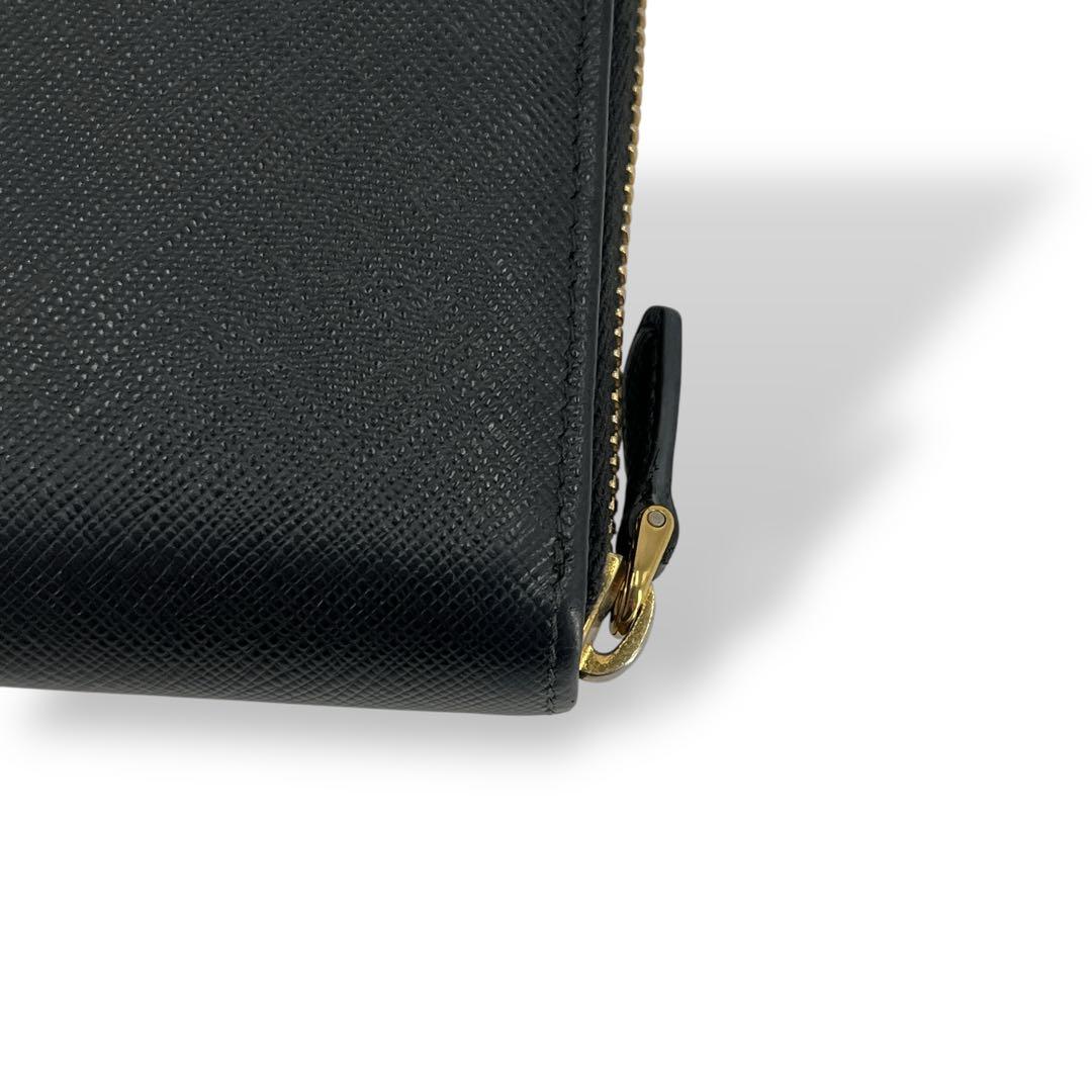 PRADA プラダ　長財布　ゴールドロゴ　ロングウォレット　黒　サフィアーノ