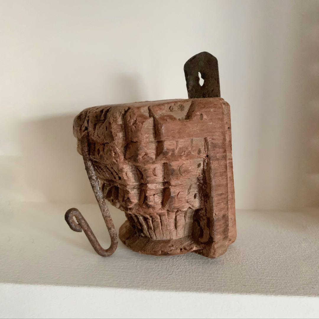 希少 フランス アンティーク ＊ 彫刻 ウォールシェルフ 壁掛け フック 骨董