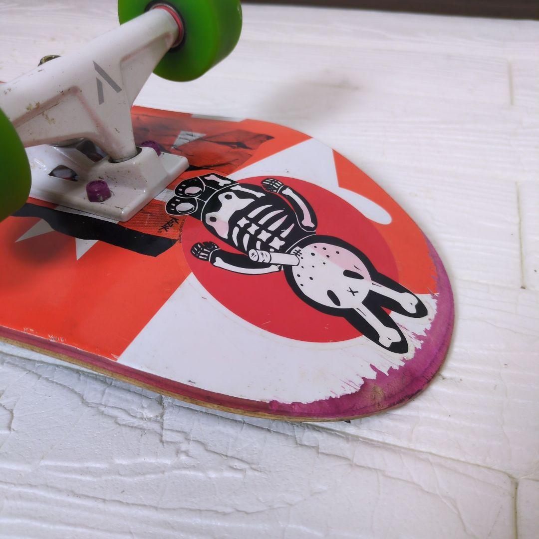 スケボーコンプリート　クリーチャー　デッキテープ付　グラフィック　ベンチャー
